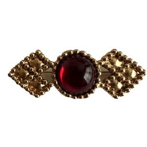 VTG RARE Large Glass Ruby Red Stone Gold Tone Beaded Geometric Design Brooch Pin